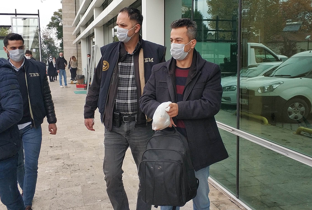 FETÖ’nün mahrem evinde yakalanan doktor tutuklandı