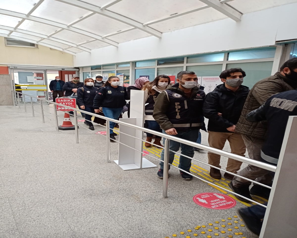 FETÖ/PDY üyesi olmaktan aranan 7 kişi gaybubet evlerinde yakalandı