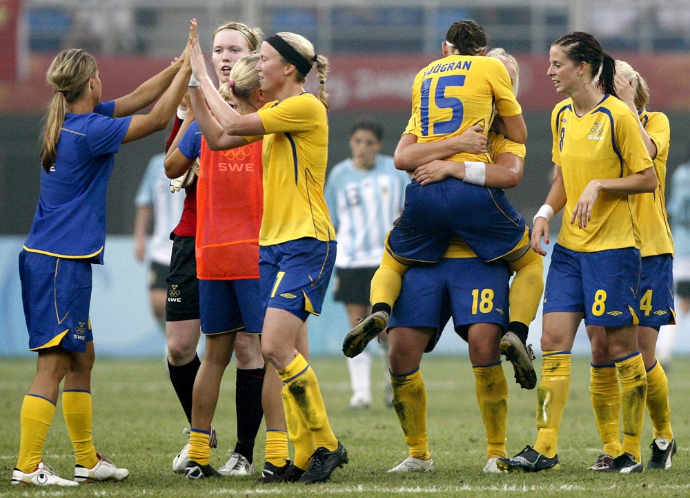 FIFA’dan kadın futboluna 1 milyar dolar