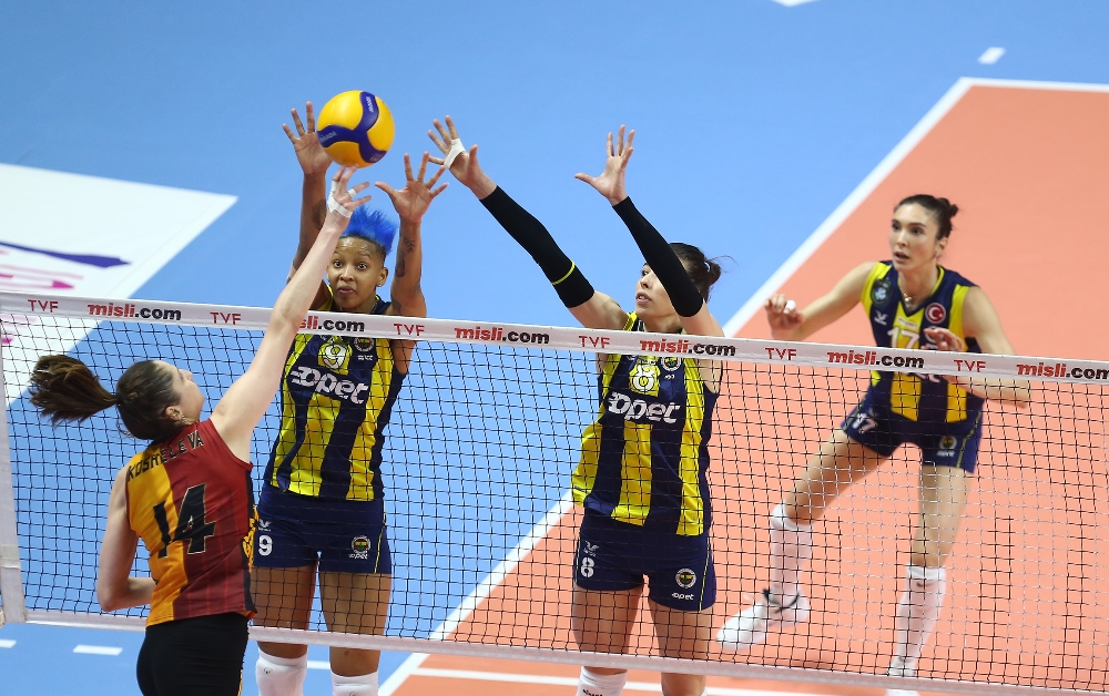File derbisi Fenerbahçe’nin
