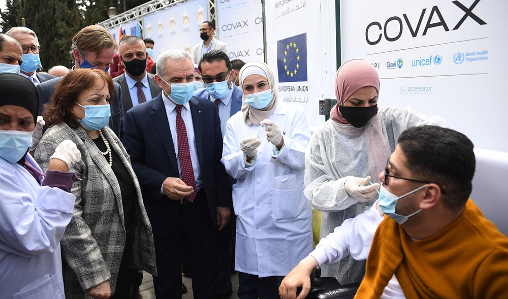 Filistin’de Covid-19’a karşı toplu aşılamalar başladı