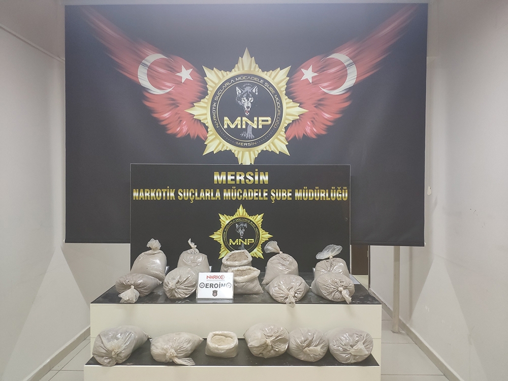 Film gibi uyuşturucu operasyonu