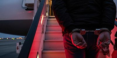 Firarilere dev operasyon: 48 suçlu Türkiye'ye getirildi