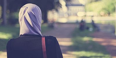 Fransa'da başörtülü öğrencilerin iş başvurularının yüzde 81,4'ü reddediliyor