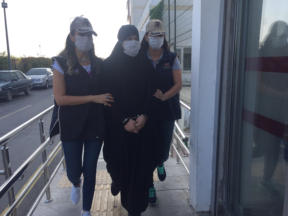 Fransa tarafından kırımızı bültenle aranan DEAŞ’lı Adana’da yakalandı
