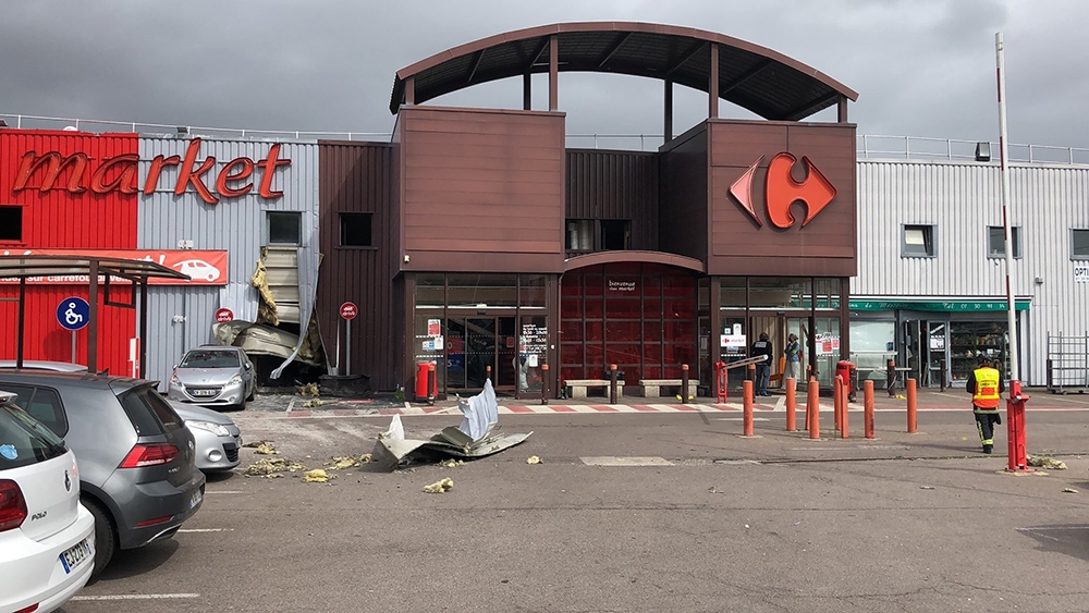 Fransa’da ATM’ye bombalı saldırı