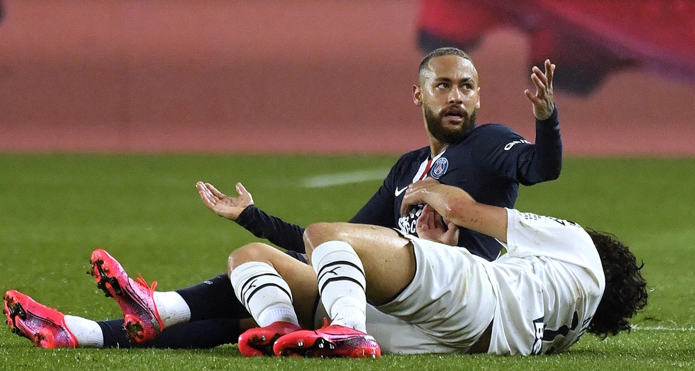 Fransa’da ligler iptal edildi