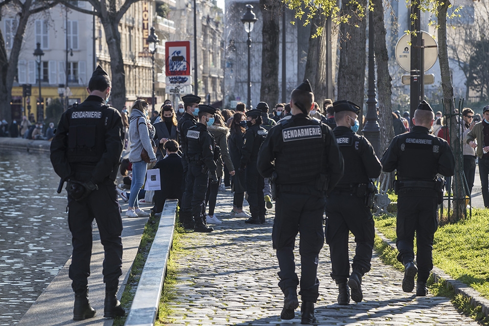 Fransa’da son 24 saatte 30 bin 303 yeni vaka