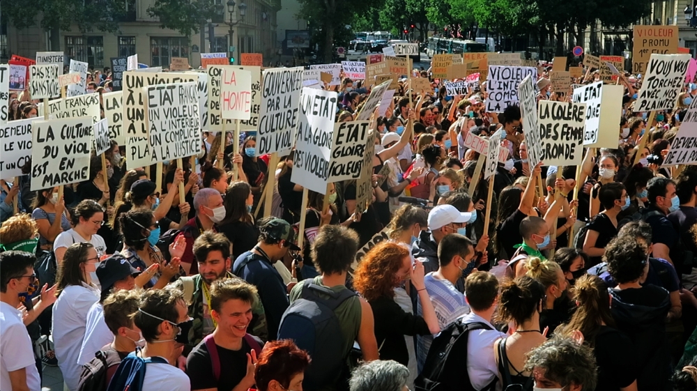 Fransa’da yeni İçişleri Bakanı ve Adalet Bakanı protesto edildi