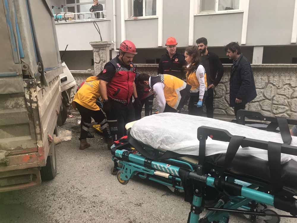 Freni Patlayan Kamyonet Dehşet Saçtı: 1 Ölü, 1 Yaralı