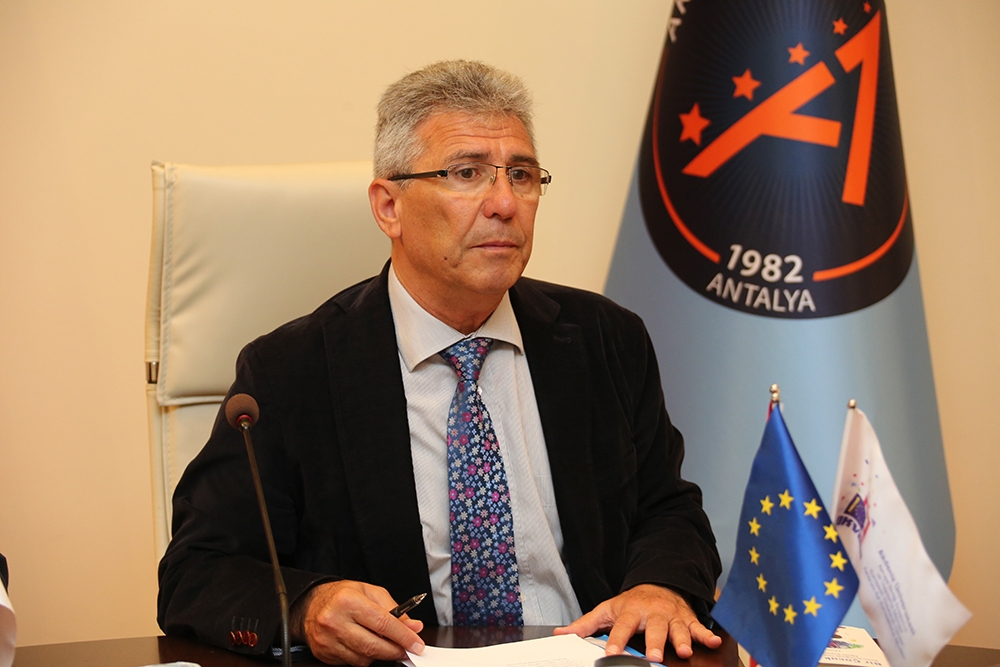 Friedrich Ebert Vakfı’nın Türk eski bursiyerleri AB Büyükelçisi ile buluşacak