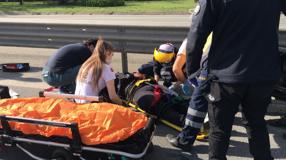 FSM Köprüsü girişinde kaza: 1 ağır yaralı