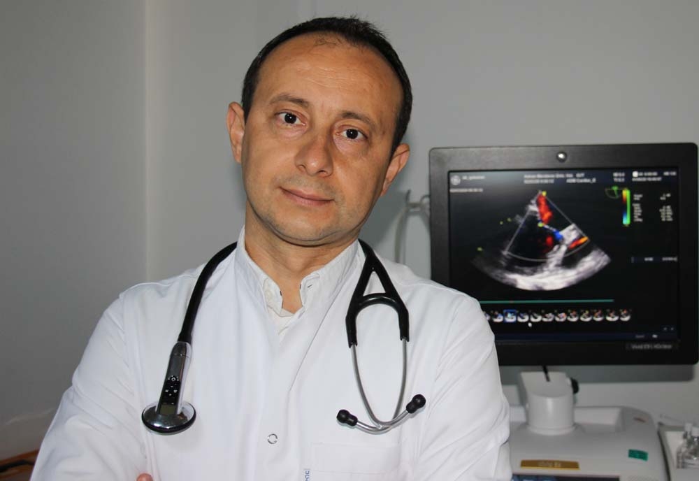 “Futbolculara sıcak bitkinliğinin erken belirtileri ve oluşabilecek şikayetler öğretilmeli”