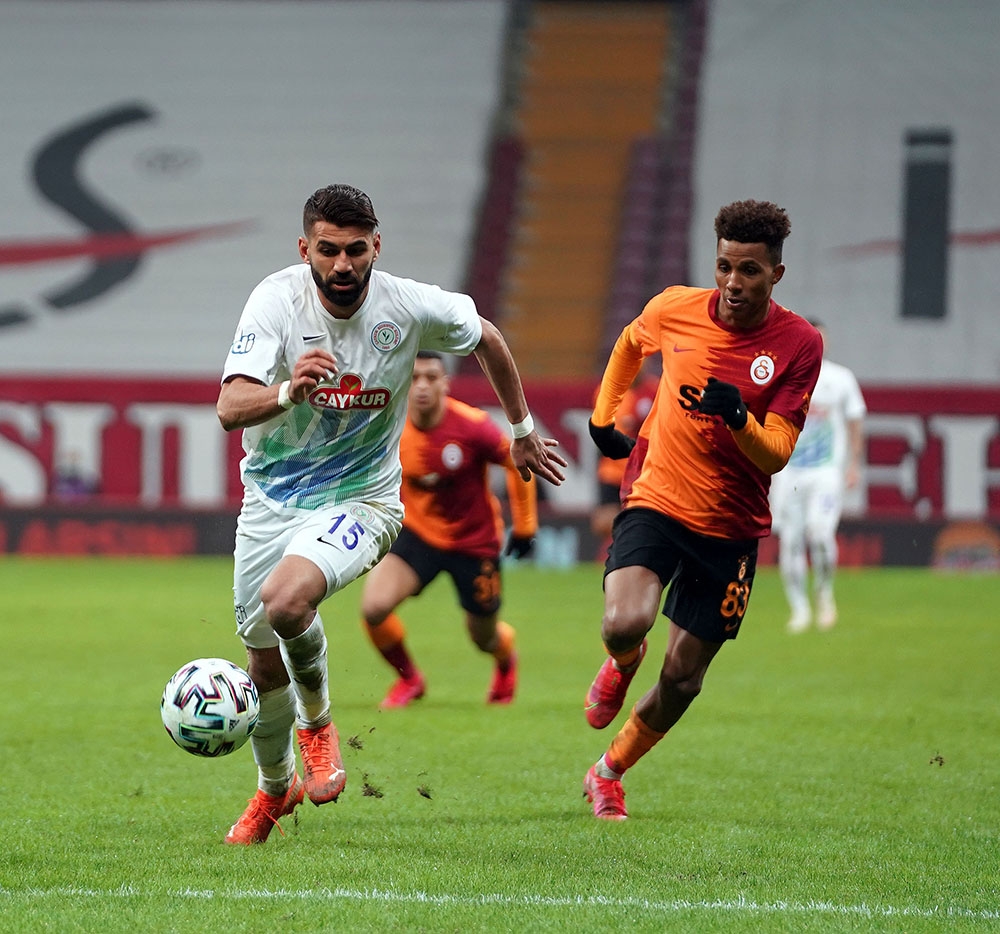 Galatasaray 17 yıl sonra evinde Rizespor’a yenildi