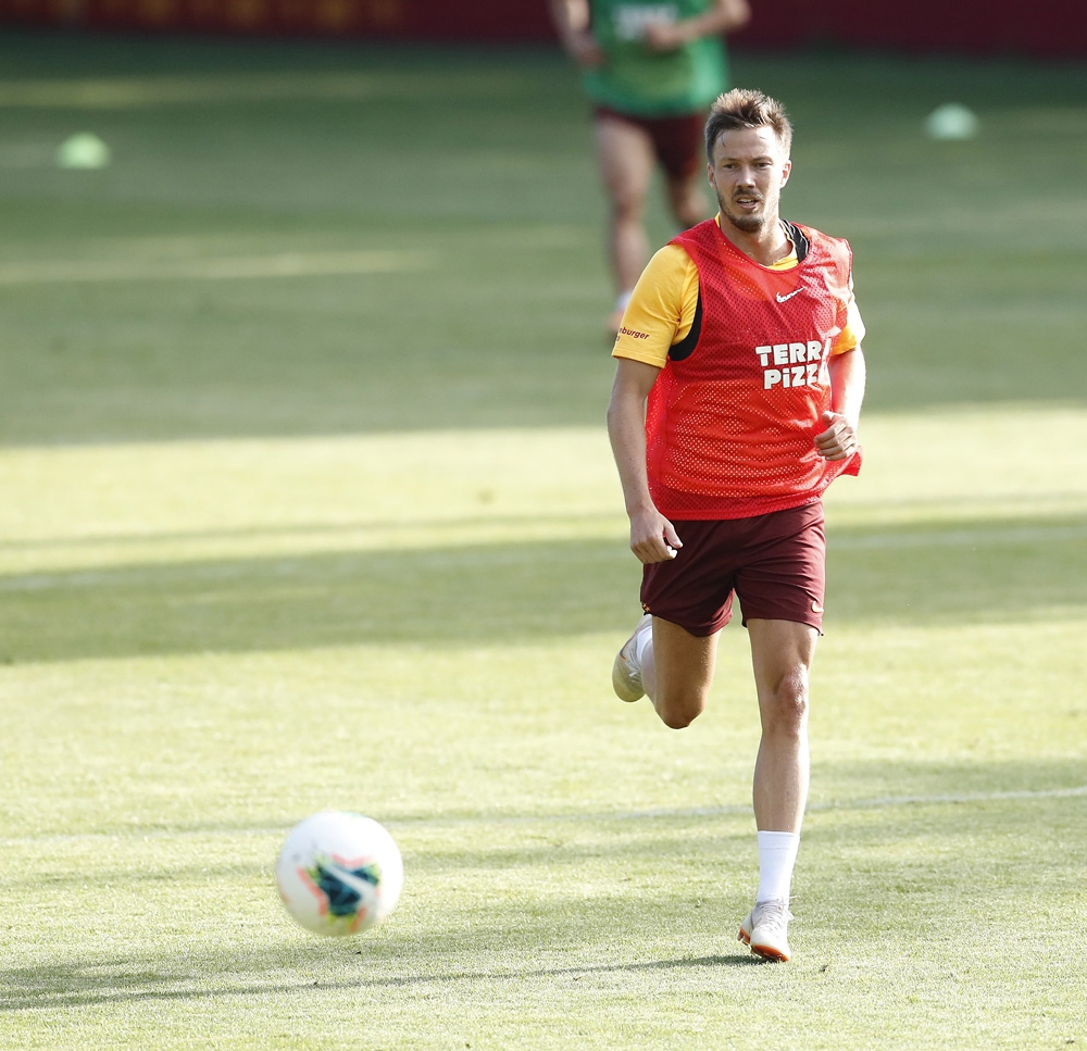 Galatasaray kuvvet depoladı