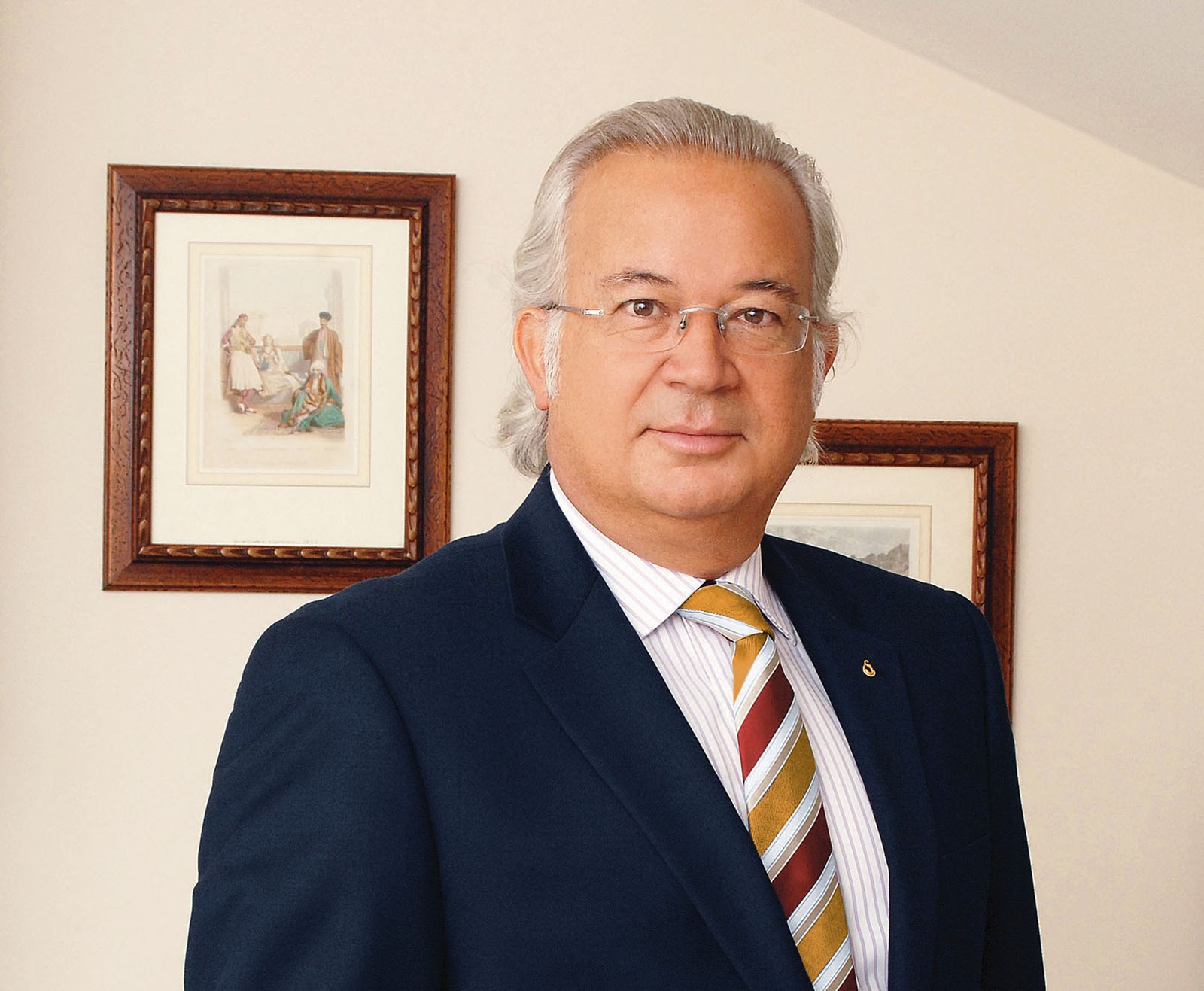 Galatasaray’da Eşref Hamamcıoğlu başkan adaylığını açıkladı