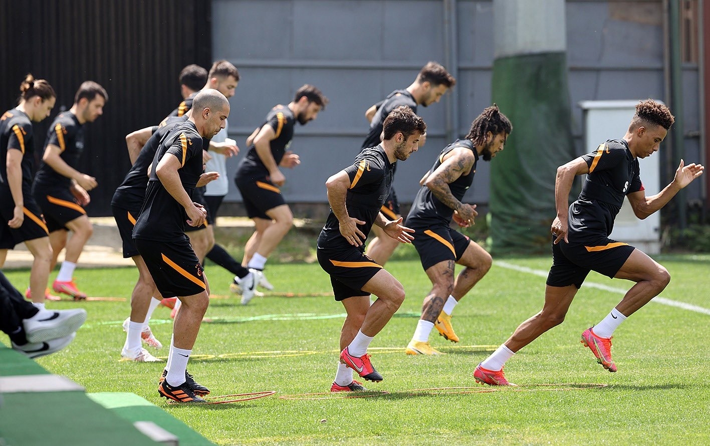 Galatasaray’da kamp kadrosu açıklandı