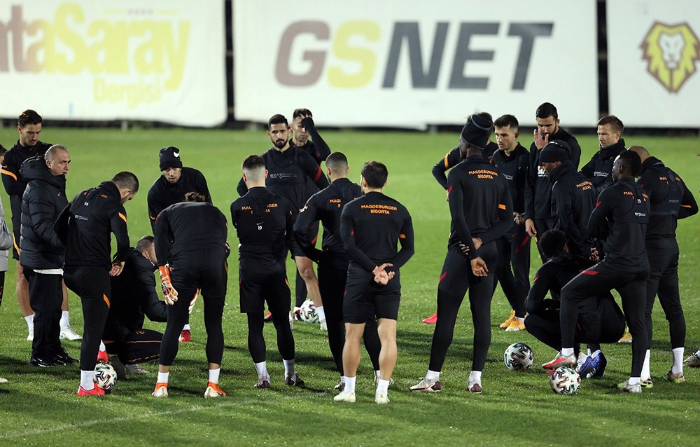 Galatasaray’da Taylan Antalyalı takımla çalıştı