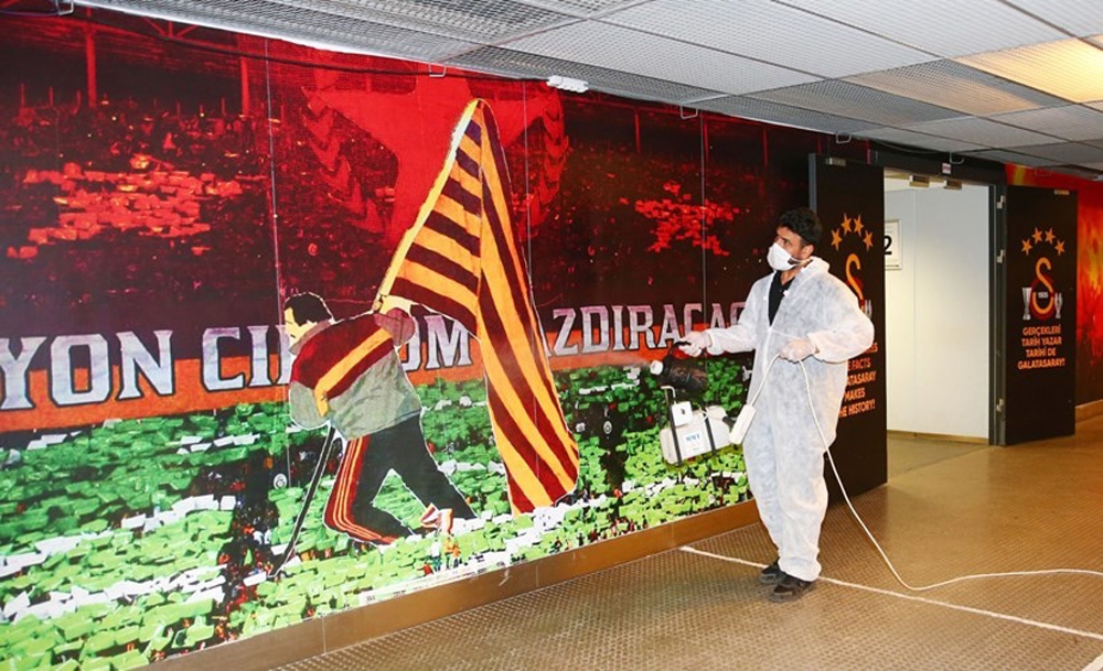 Galatasaray’ın stadı, Göztepe maçı öncesi dezenfekte edildi
