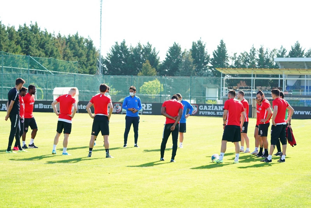 Gaziantep FK korona sonrası ilk antrenmanını yaptı