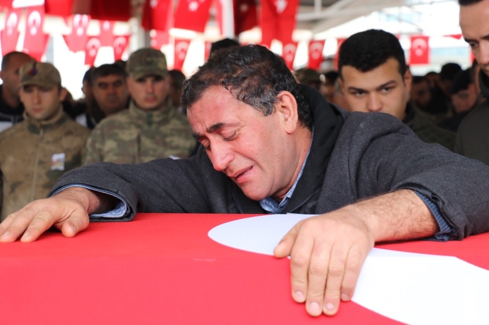 Gaziantepli şehit gözyaşlarıyla defnedildi