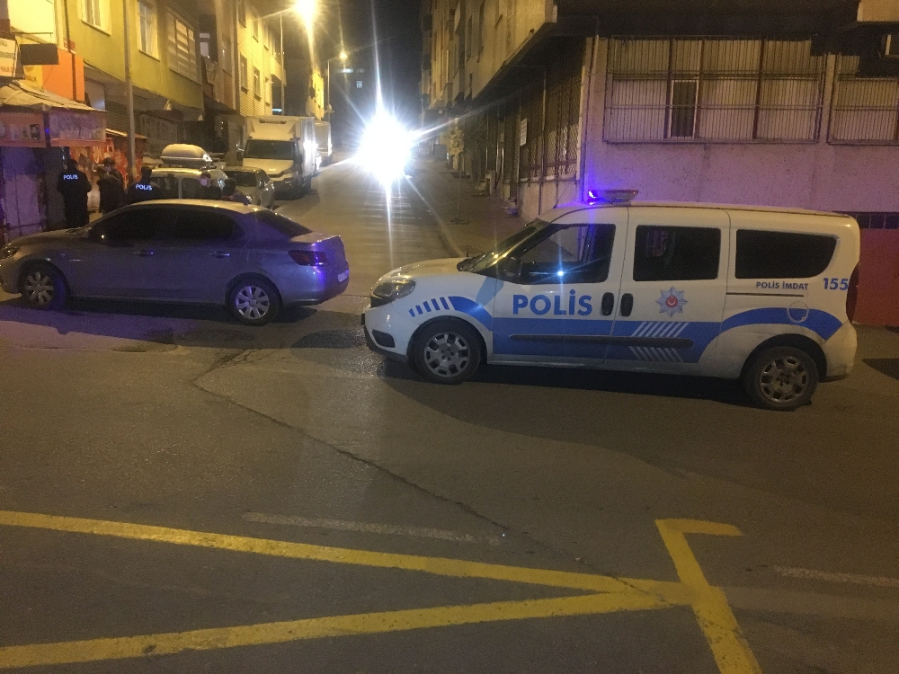 Gaziosmanpaşa’da bıçaklı kavga: 1 ölü