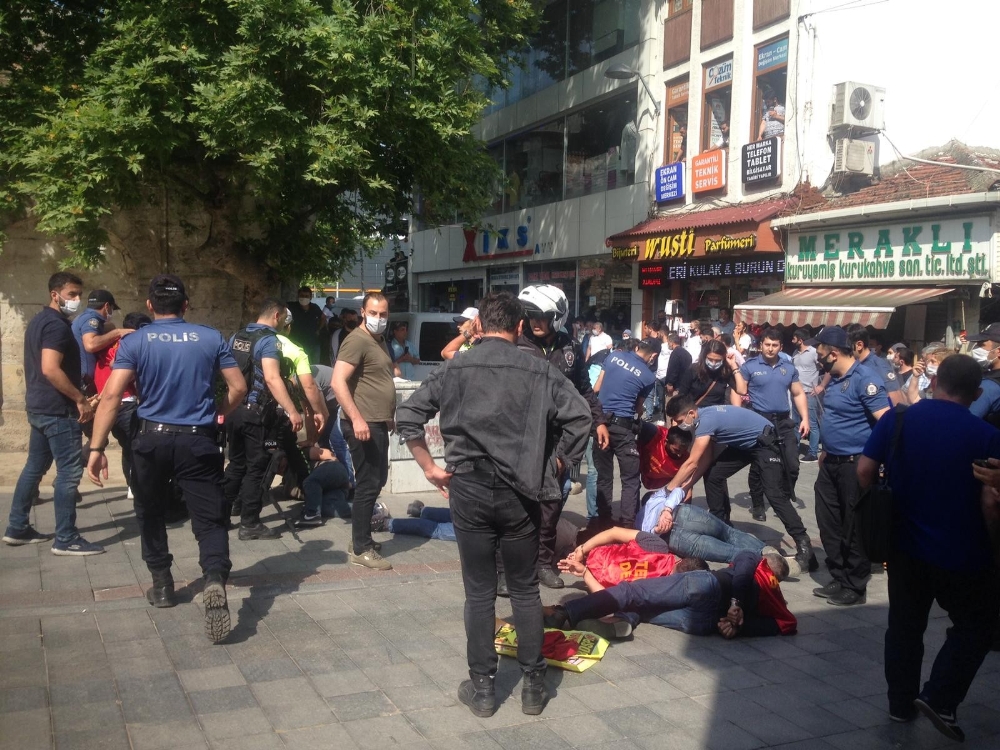 Gebze’de izinsiz George Floyd gösterisi: 13 gözaltı