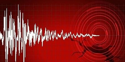 Gece yarısı üç ilde peş peşe korkutan depremler
