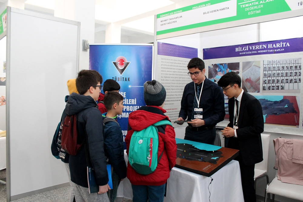 Geliştirdikleri eğitim projeleri ile TEKNOFEST’te finale kaldılar