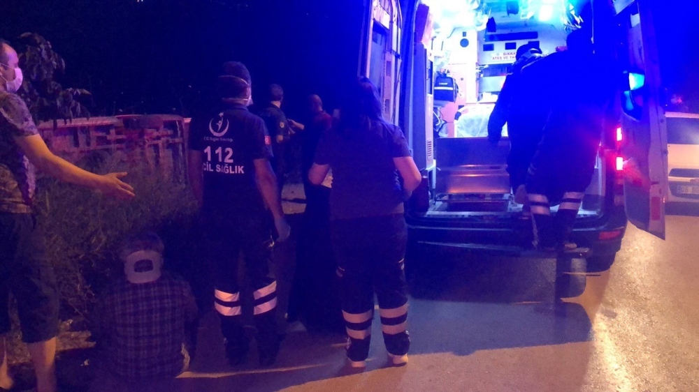 Gemlik’te traktör ile minibüs çarpıştı: 2’si çocuk 6 yaralı