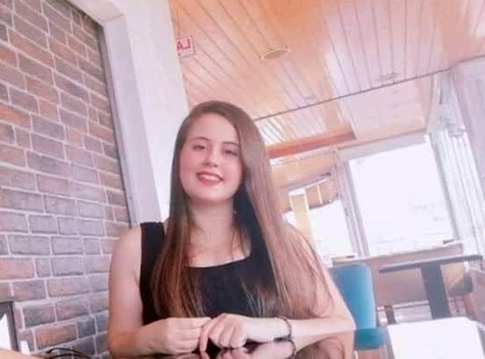 Genç kız evinde ölü bulundu
