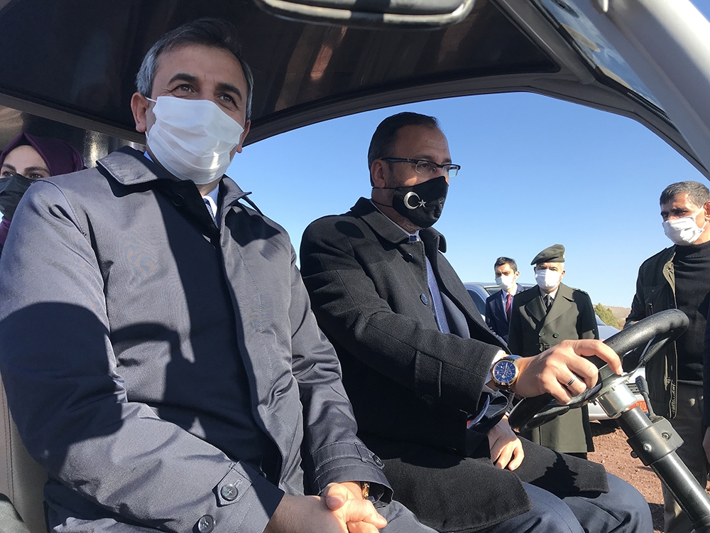 Gençlik ve Spor Bakanı Kasapoğlu Kırıkkale’de