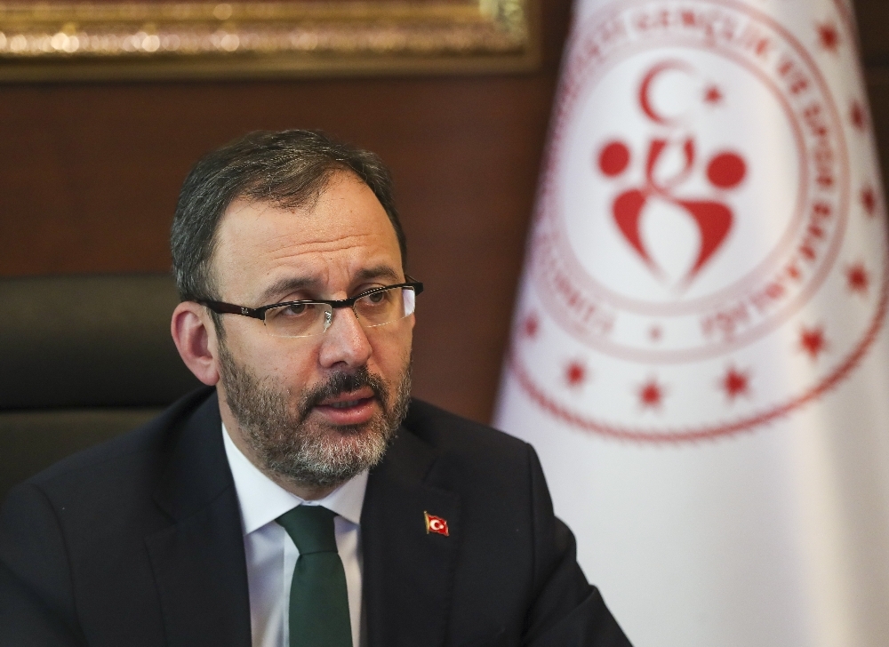 Gençlik ve Spor Bakanlığı, 19 Mayıs coşkusunu evlere getiriyor