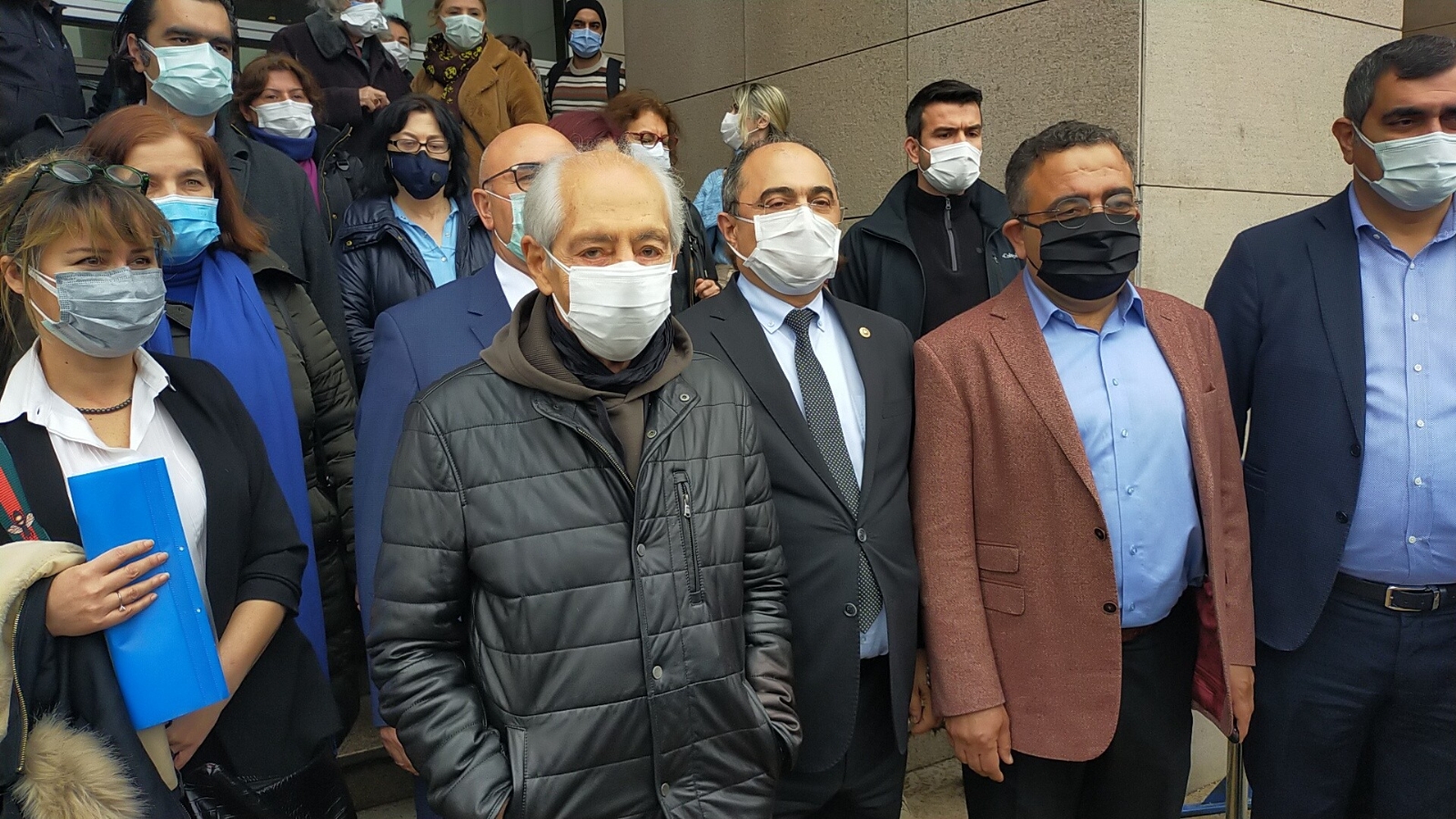 Genco Erkal ‘Cumhurbaşkanına hakaret’ soruşturması kapsamında ifade verdi