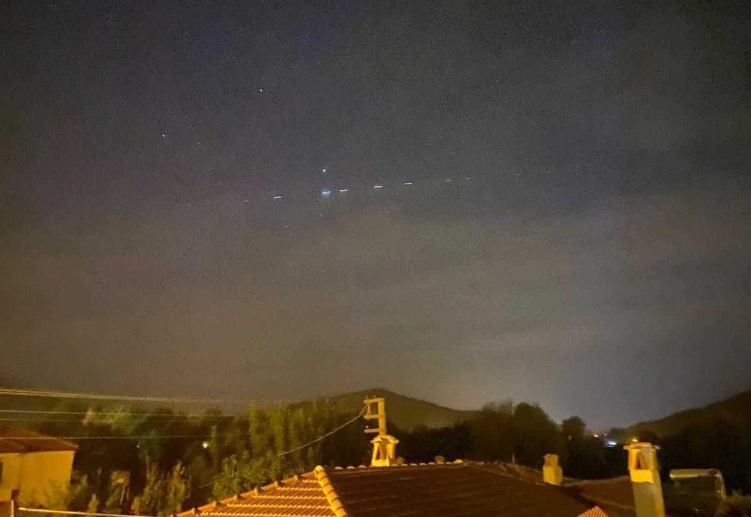 Gökyüzündeki esrarengiz ışıklar merak konusu oldu