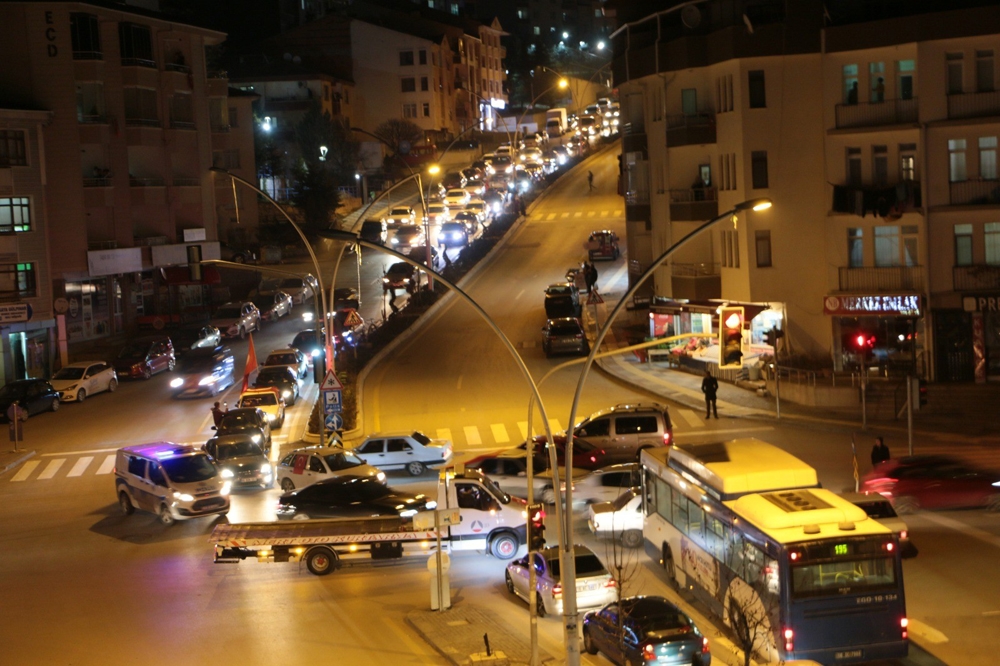 Gölbaşı’da İdlib şehitleri için konvoy düzenlendi