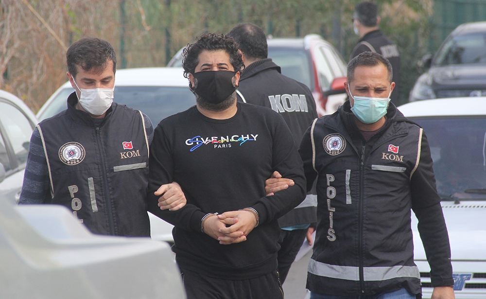 Görevden alınan CHP’li belediye başkanına 