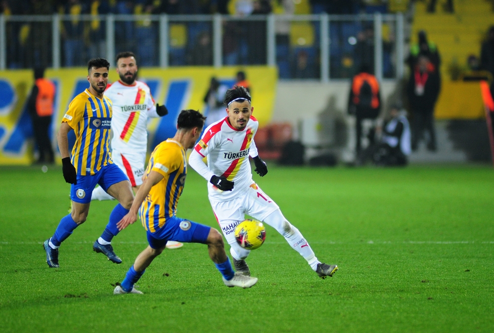 Göztepe Deplasmandan Puanla Döndü