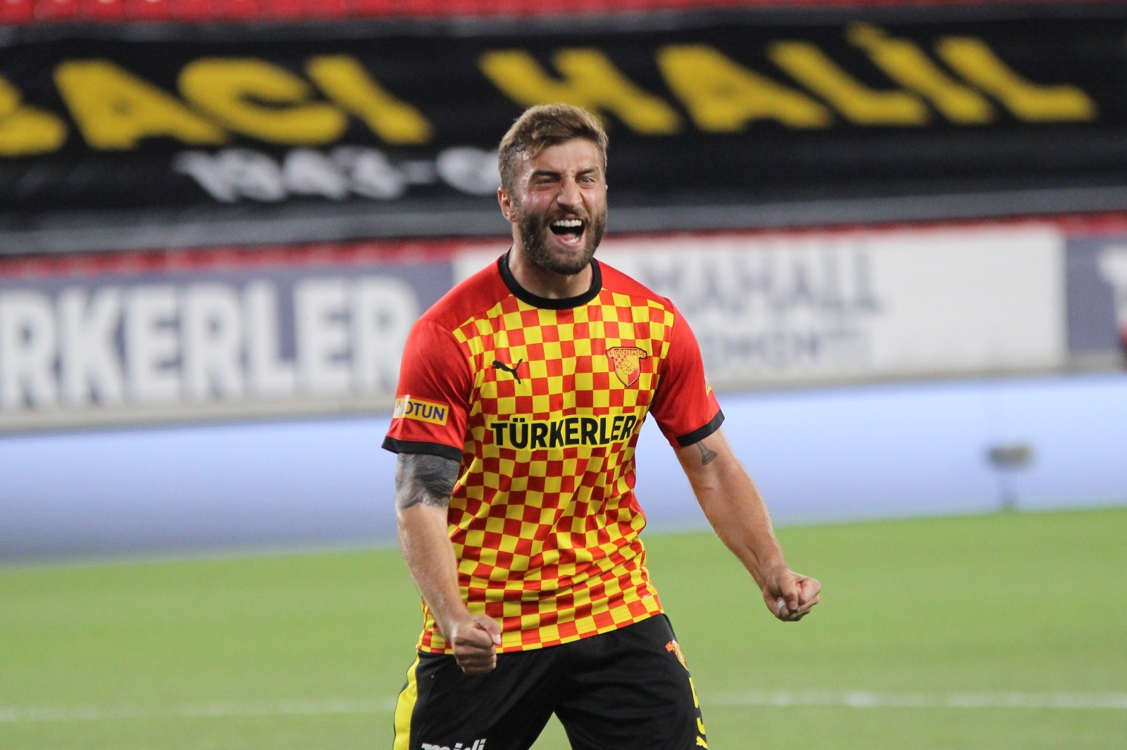 Göztepeli Alpaslan Öztürk koronavirüse yakalandı