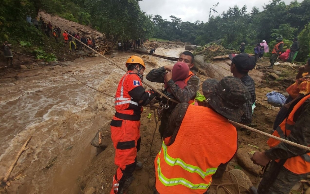 Guatemala’da Eta Kasırgası nedeni ile ölü sayısının 150’yi aşması bekleniyor