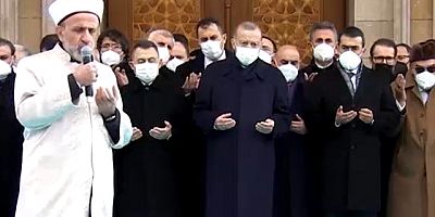 Gülhane Camii dualarla açıldı