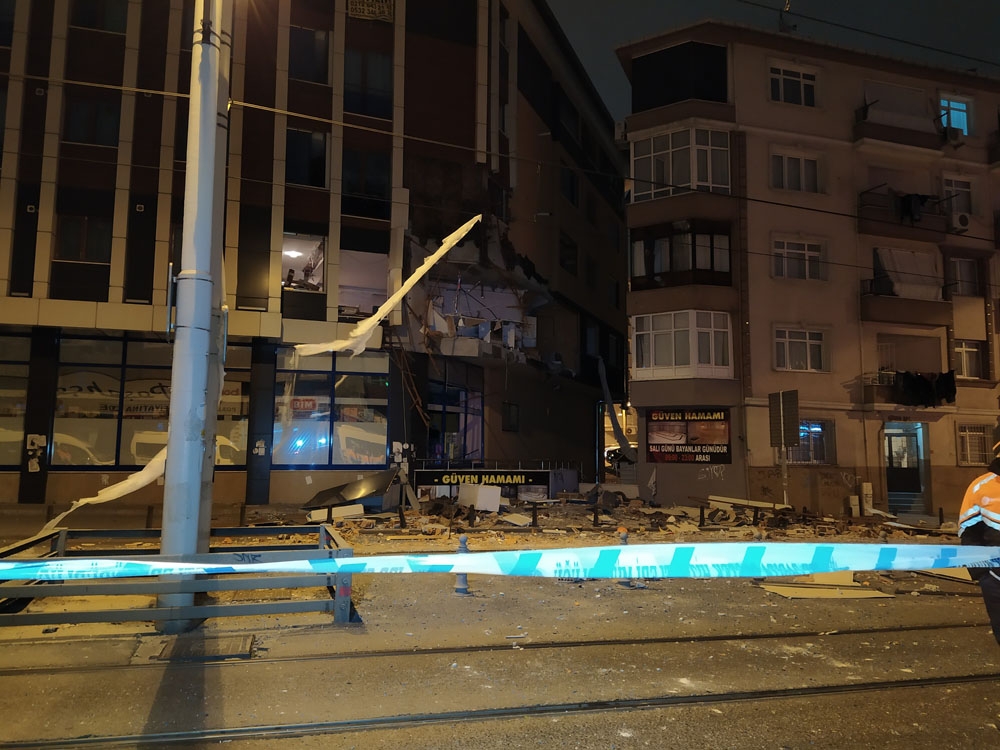 Güngören’deki doğalgaz patlamasında enkaz kaldırıldı