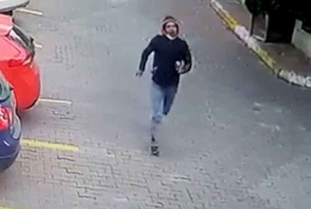 Güpegündüz genç kızı taciz edip telefonunu çalan zanlı yakalandı