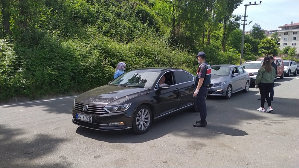 Gurbetteki Rizeliler’in çay hasadı için memleketlerine dönüşleri başladı