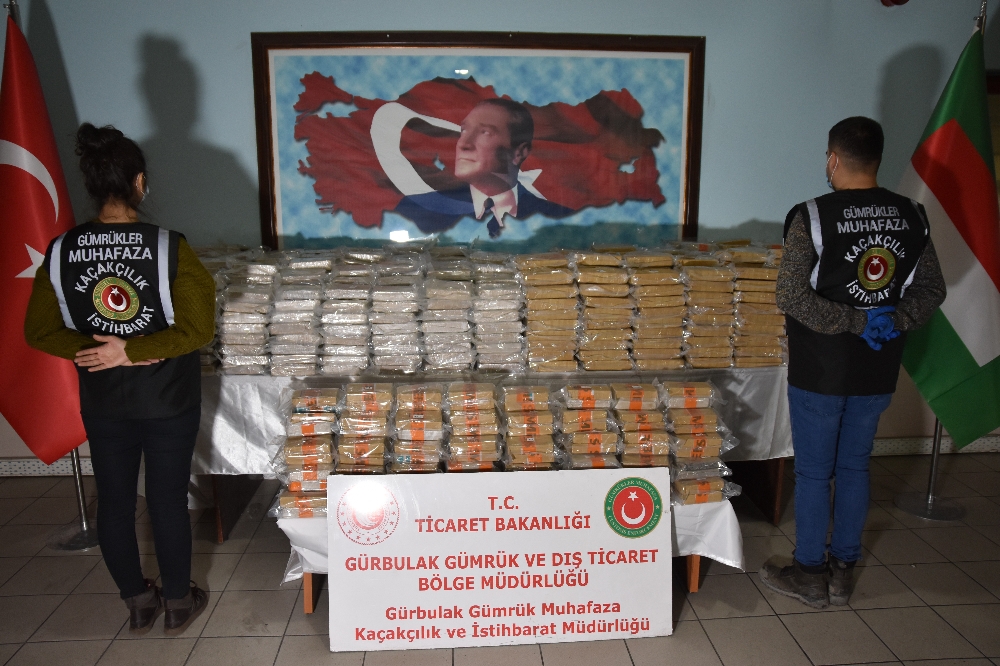 Gürbulak Gümrük Kapısında rekor seviyede, 400 milyonluk 808 kilogram eroin yakalandı