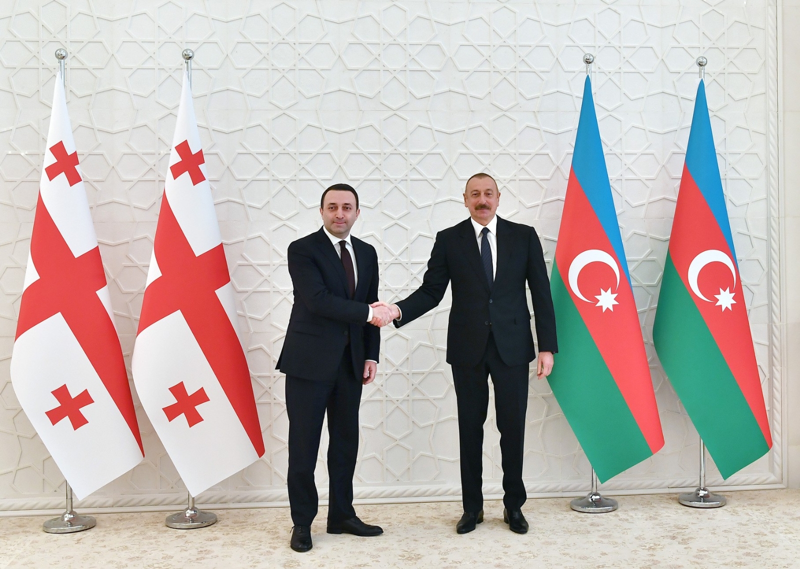Gürcistan Başbakanı Garibaşvili, Aliyev tarafından kabul edildi