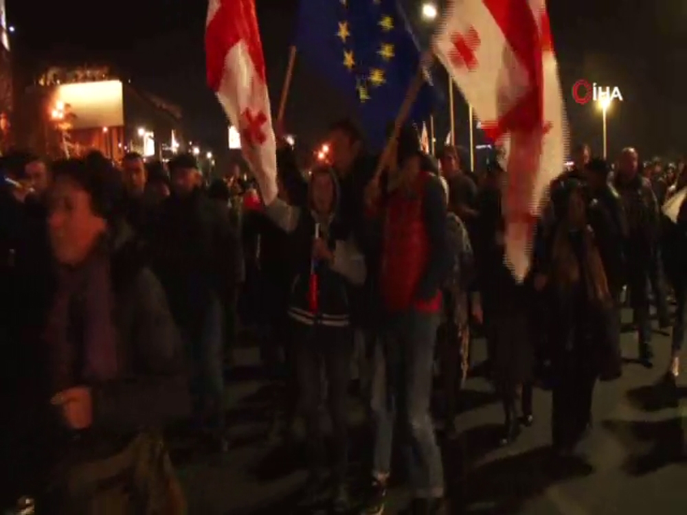 Gürcistanda Seçim Protestosu Devam Ediyor