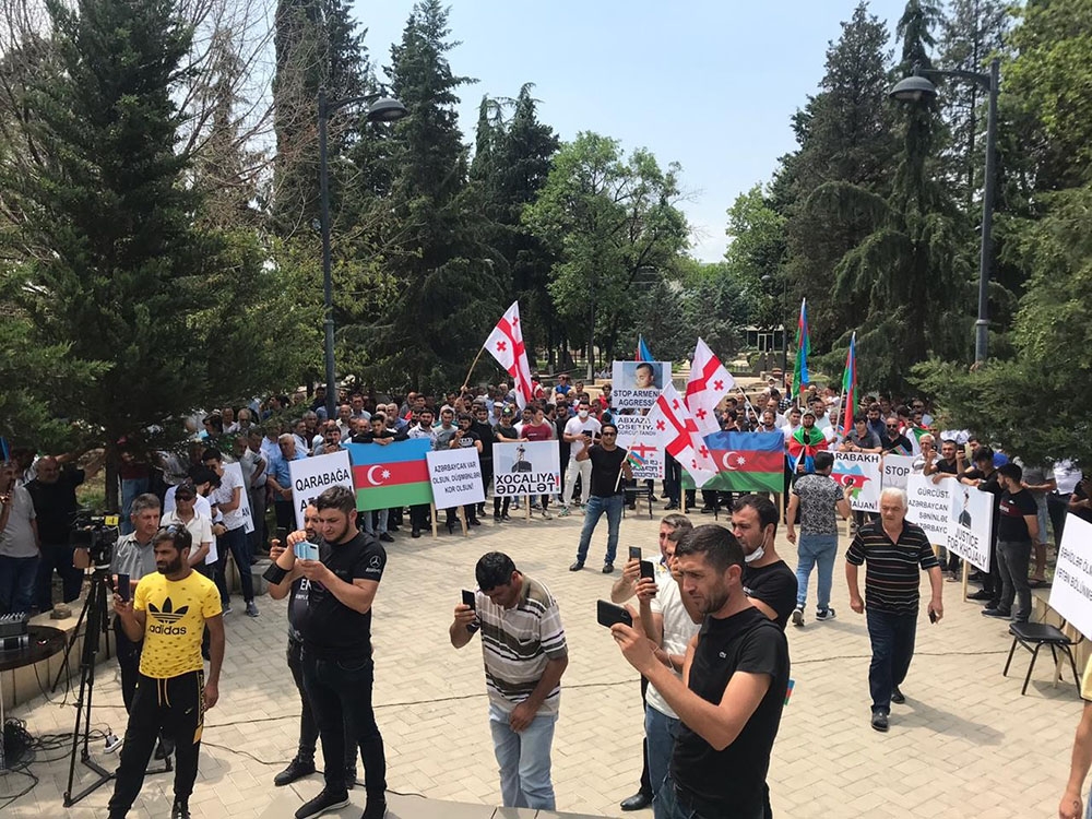 Gürcistan’daki Türklerden Azerbaycan’a destek mitingi