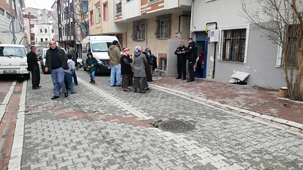 Güvercini Yakalamak İsteyen Genç, 18 Metreden Yere Düştü