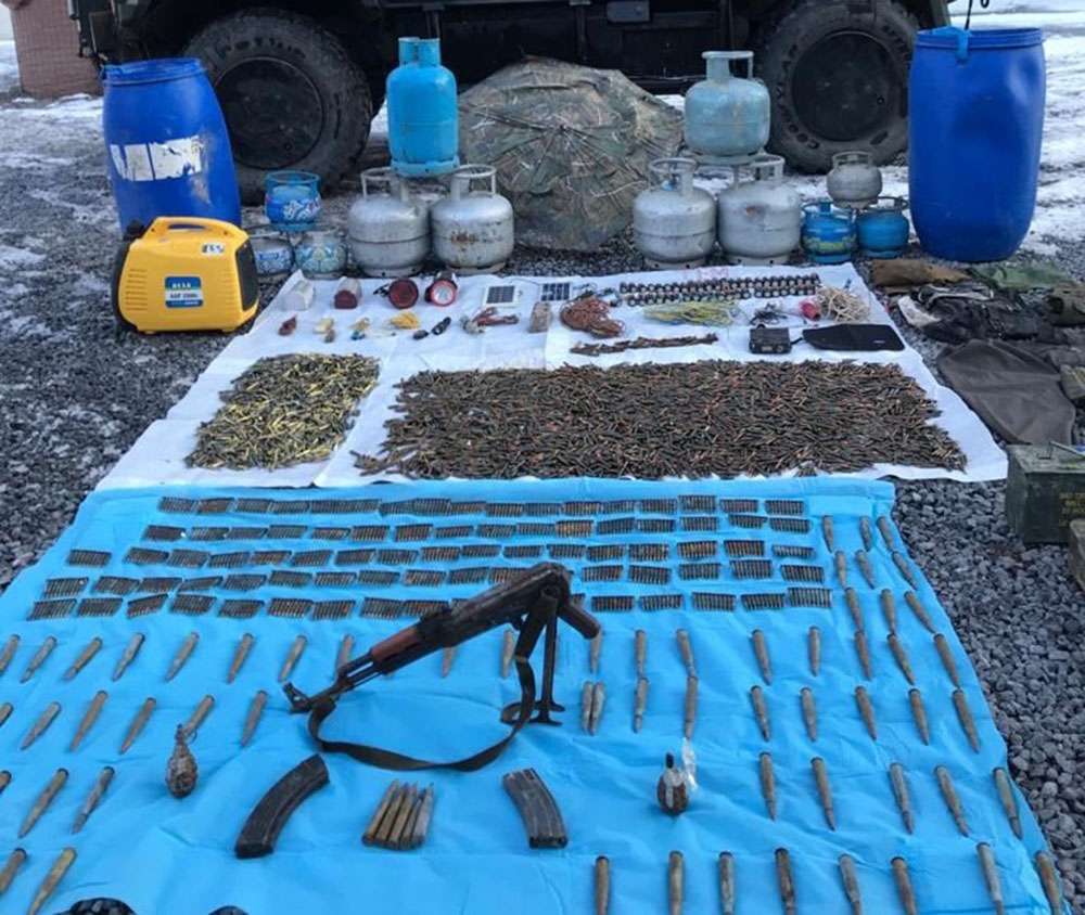 Hakkari’de cephanelik ele geçirildi